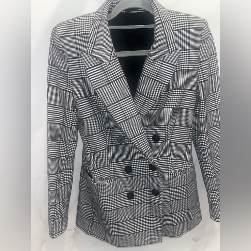 EXPRESS Women's Black and White Plaid Blazer